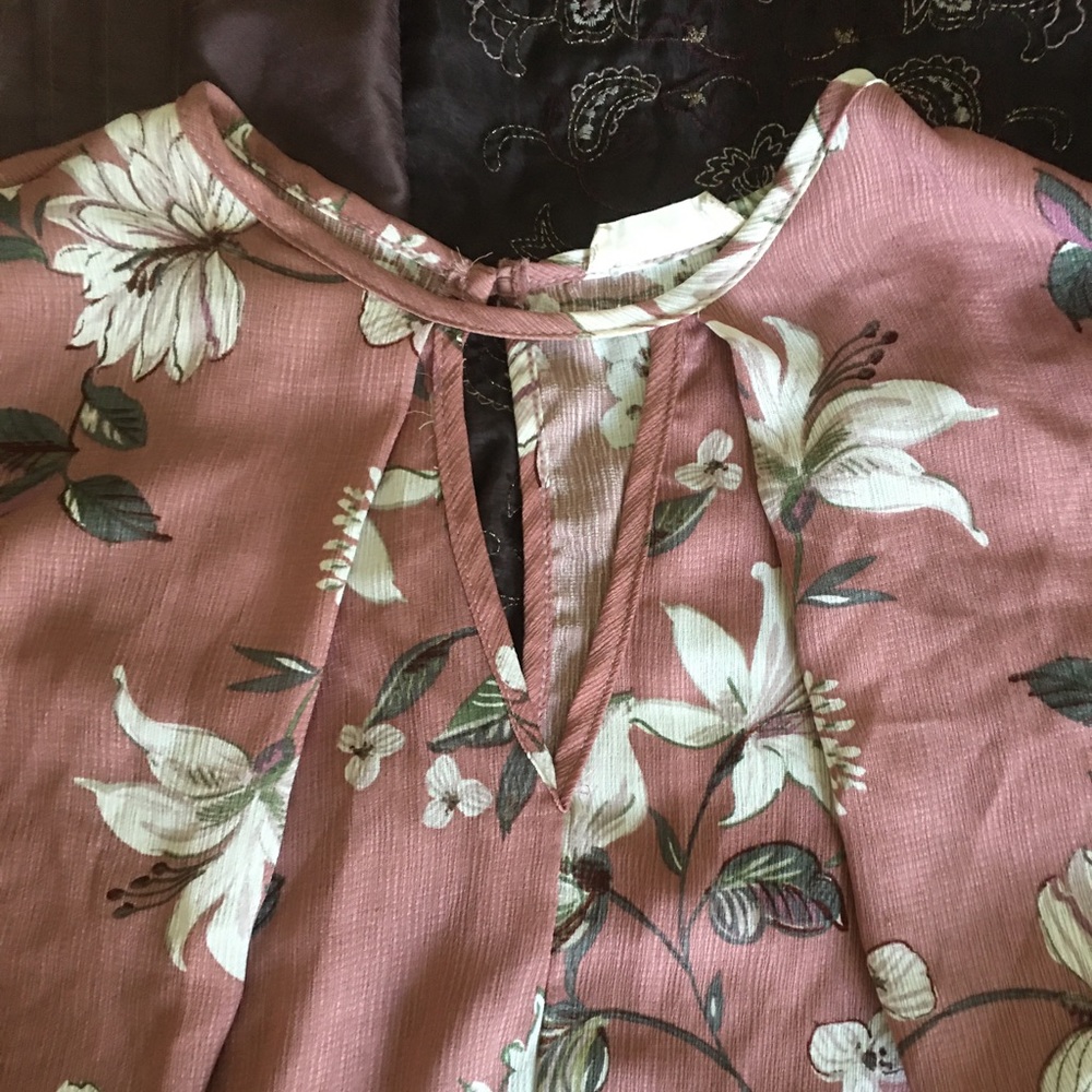 Altars State Blouse - Picture 2 of 3